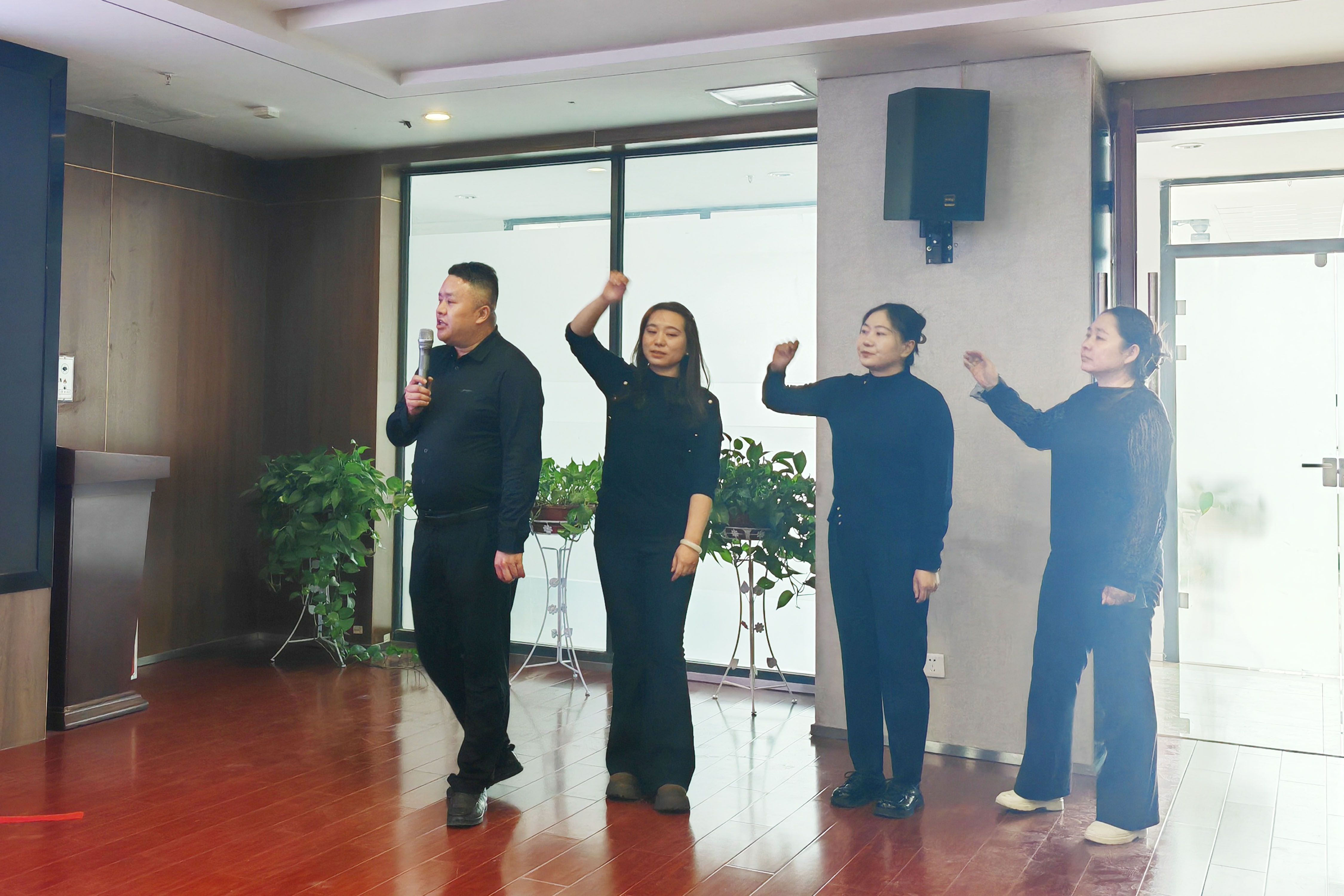 1767770661573132.jpg 民意合唱4.jpg